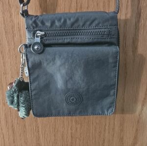 Kipling Small Green Nylon Crossbody Bag w Monkey Keychair Mini Travel Purse